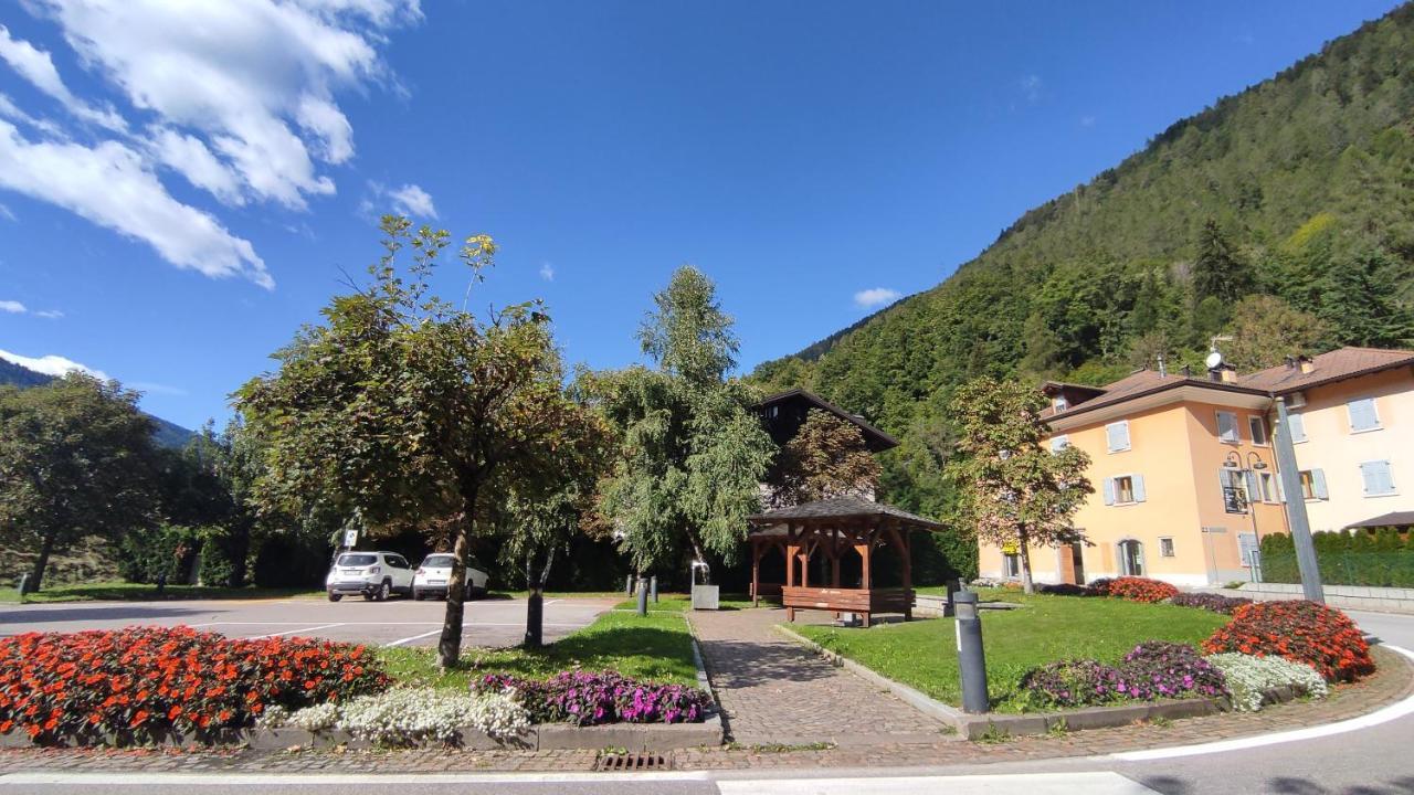 Apartmán Casa Mirandola Montana Commezzadura Exteriér fotografie